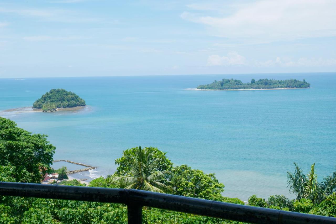The View Padang, Amazing View, 8 Mins Mentawai Fast Ferry, Cold Beer,Close To Restaurants פדאנג מראה חיצוני תמונה