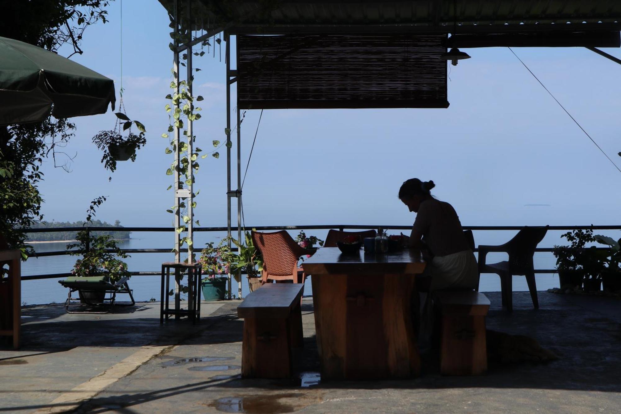 The View Padang, Amazing View, 8 Mins Mentawai Fast Ferry, Cold Beer,Close To Restaurants פדאנג מראה חיצוני תמונה